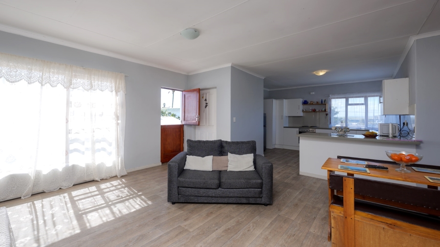 5 Bedroom Property for Sale in Bredasdorp Western Cape